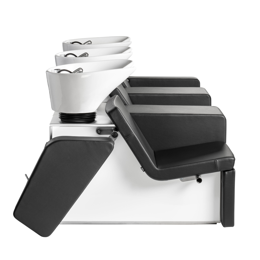Chill Wash-3 with folding armrests